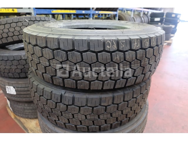 8 Nieuwe banden Firestone 225/75 R17.5 – foto 2 – kavel bij Auctelia, Bruxelles