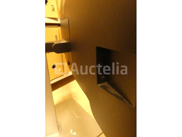 9 Computermonitoren – foto 6 – kavel bij Auctelia, Chastre