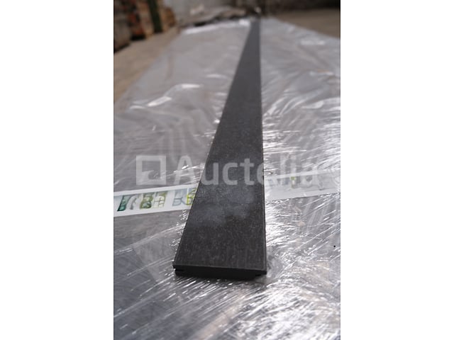 93 Cedral TR15 composiet plinten – foto 2 – kavel bij Auctelia, Liège