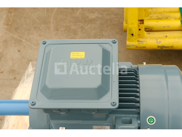 ABB M2BAX 160MLA Elektromotor 4 – foto 5 – kavel bij Auctelia, Mechelen