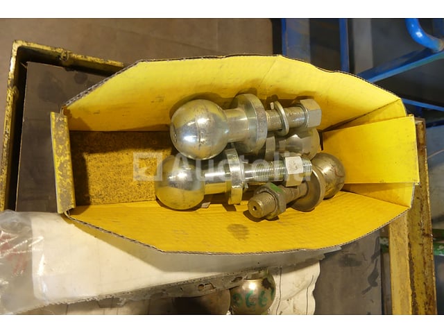 Accessoires voor Hefarmen – foto 2 – kavel bij Auctelia, Binche