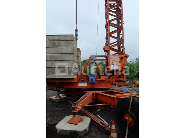 Arcomet T33A zelfoprichtende kraan – foto 3 – kavel bij Auctelia, Marche-en-Famenne