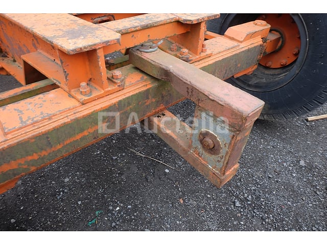 Arcomet T33A zelfoprichtende kraan – foto 8 – kavel bij Auctelia, Marche-en-Famenne