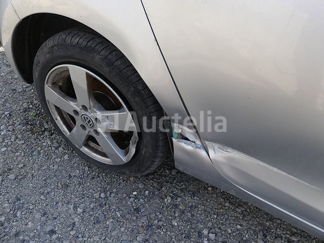 Auto (aanval op straat) Volkswagen GOLF TSI (208,779 km-VIN:WVWZZZ1KZCP028124) – foto 4 – kavel bij Auctelia, Villers-la-Ville