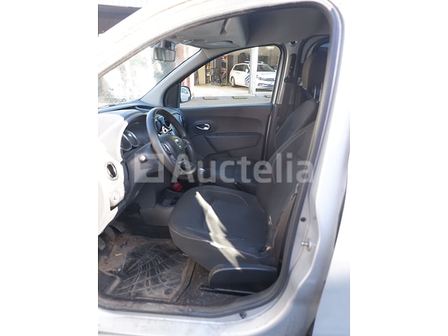 Auto Dacia Dokker (2017-217,725 km) – foto 9 – kavel bij Auctelia, Soignies