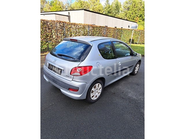 Auto Peugeot 206+ (2011-112,127 km-VIN:VF32L8HR0BY021024) – foto 4 – kavel bij Auctelia, Sivry-Rance