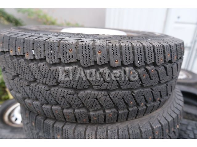 Banden en wielen – foto 4 – kavel bij Auctelia, Cuesmes