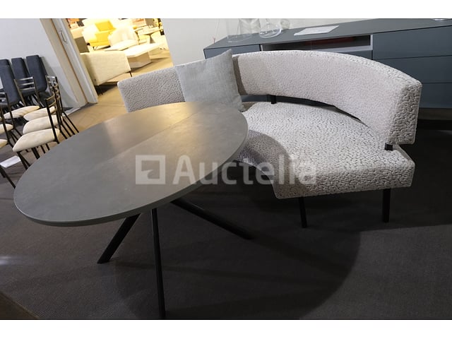 Bank met tafel – foto 2 – kavel bij Auctelia, Mont-de-l'Enclus