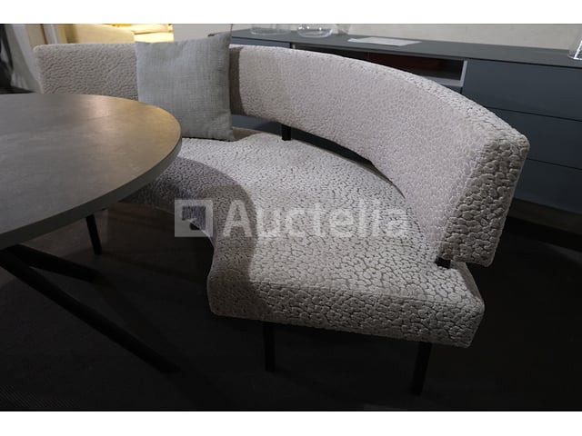 Bank met tafel – foto 6 – kavel bij Auctelia, Mont-de-l'Enclus