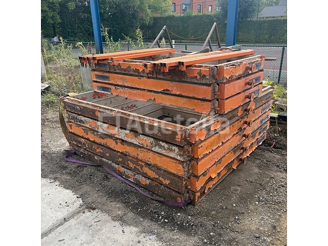Bekisting voor betonnen platen Betonblok – foto 3 – kavel bij Auctelia, Gembloux