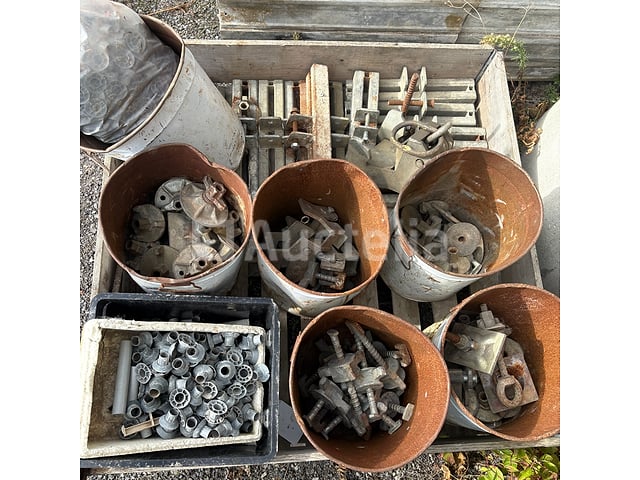 Bekistingsaccessoires – foto 3 – kavel bij Auctelia, Gembloux