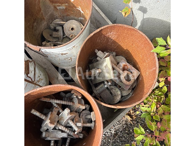 Bekistingsaccessoires – foto 4 – kavel bij Auctelia, Gembloux
