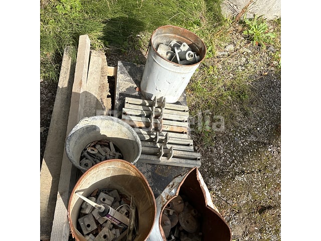 Bekistingsaccessoires – foto 4 – kavel bij Auctelia, Gembloux