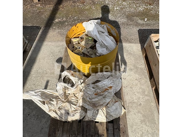 Bekistingsaccessoires – foto 7 – kavel bij Auctelia, Gembloux