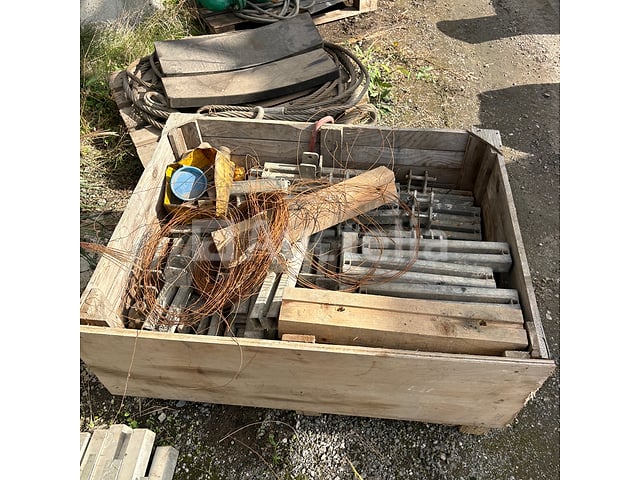Bekistingsaccessoires – foto 3 – kavel bij Auctelia, Gembloux