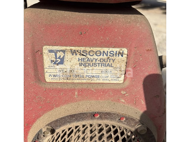 Betonnen helikopter WISCONSIN WE180 – foto 6 – kavel bij Auctelia, Gembloux