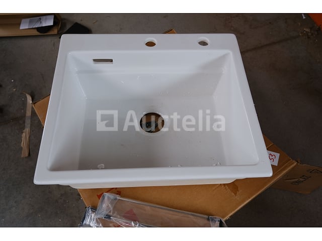 Blanco porseleinen wastafel – foto 2 – kavel bij Auctelia, Havelange