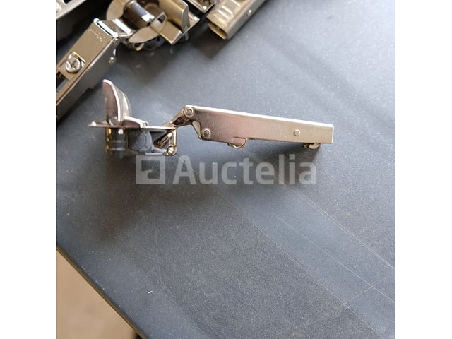 Blum / Hettich scharnieren – foto 3 – kavel bij Auctelia, Sankt Vith