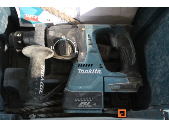 Makita 2024 bhr 243