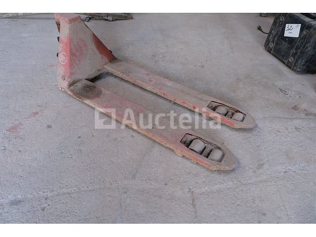BT hydraulische palletwagen – foto 2 – kavel bij Auctelia, La Louvière