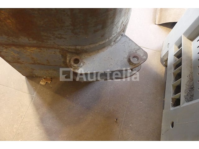 Bucket – foto 3 – kavel bij Auctelia, Binche