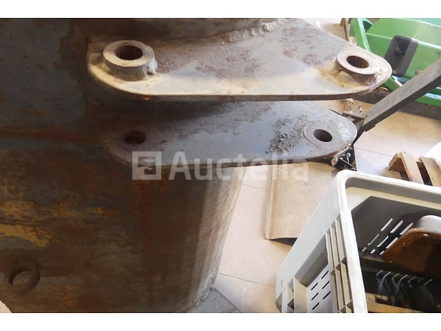 Bucket – foto 4 – kavel bij Auctelia, Binche