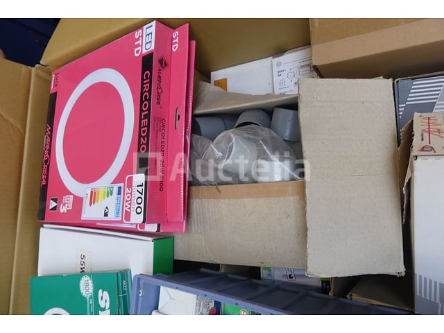 Bulk-elektrische apparatuur – foto 5 – kavel bij Auctelia, Braine-l'Alleud