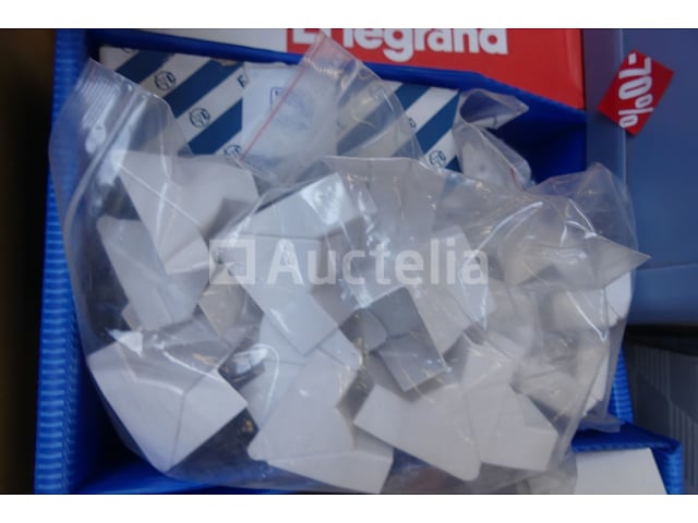 Bulk-elektrische apparatuur – foto 9 – kavel bij Auctelia, Braine-l'Alleud