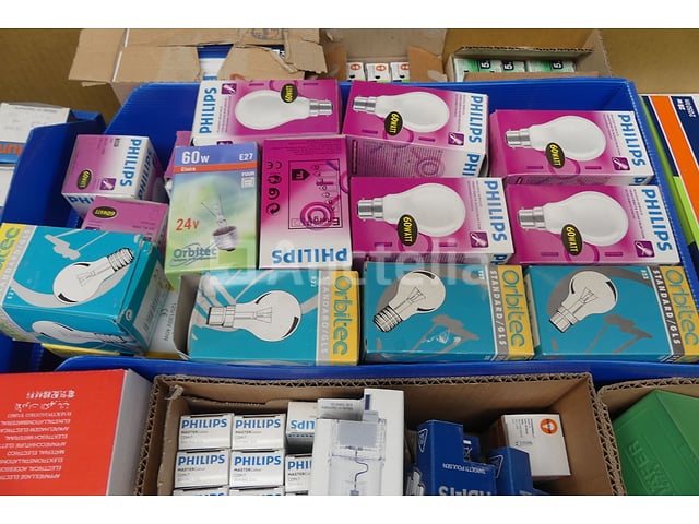 Bulk-elektrische apparatuur – foto 3 – kavel bij Auctelia, Braine-l'Alleud