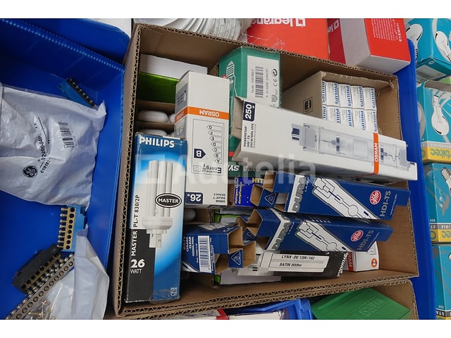 Bulk-elektrische apparatuur – foto 5 – kavel bij Auctelia, Braine-l'Alleud