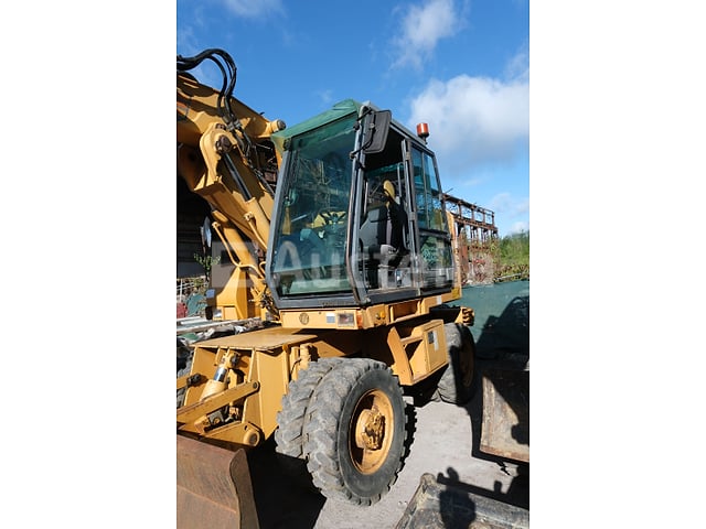Case 788 compacte wielgraafmachine – foto 2 – kavel bij Auctelia, La Louvière