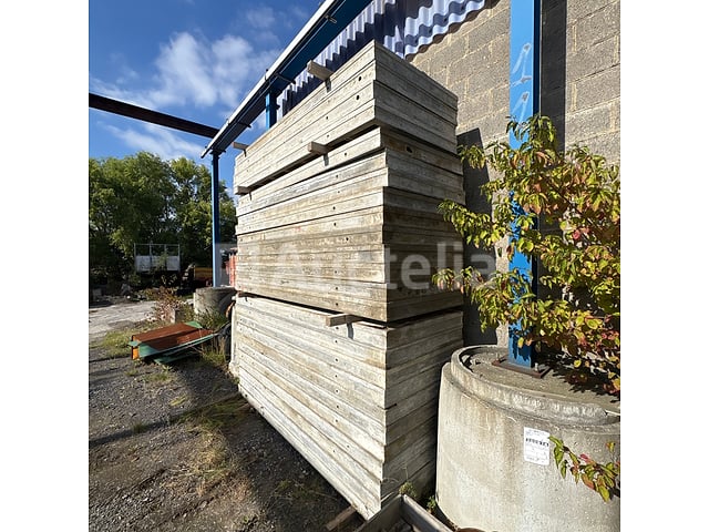 Cometaalbekistingspanelen – foto 3 – kavel bij Auctelia, Gembloux