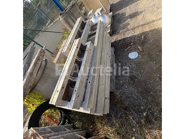 Cometaalbekistingspanelen – foto 4 – kavel bij Auctelia, Gembloux