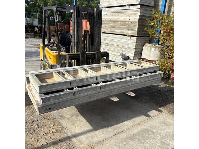 Cometaalbekistingspanelen – foto 2 – kavel bij Auctelia, Gembloux