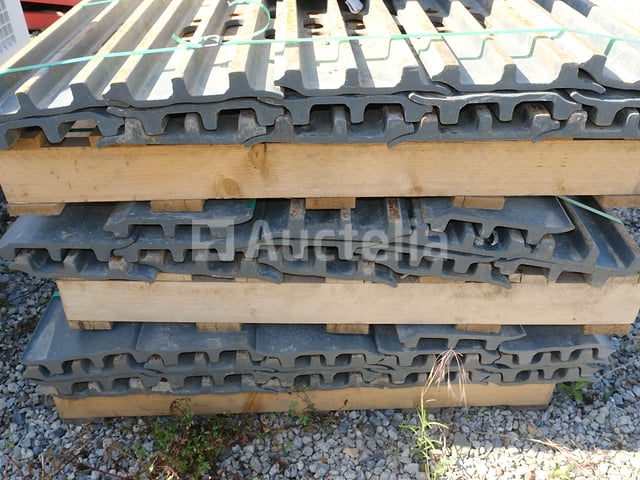 Crawlerset voor machine – foto 6 – kavel bij Auctelia, Fernelmont