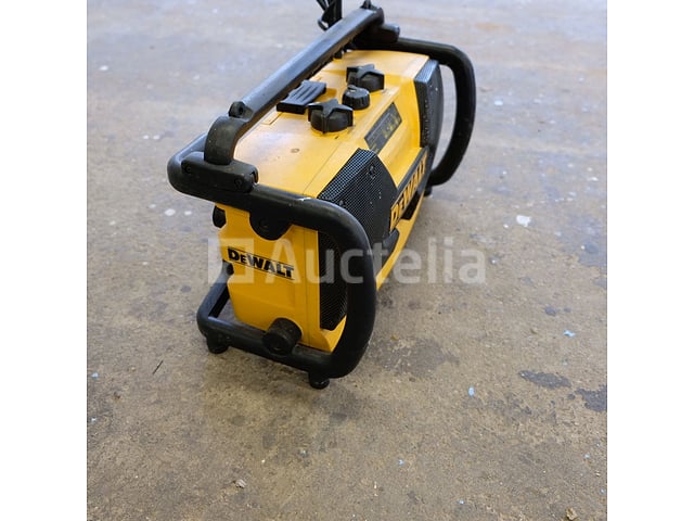 DEWALT Bouwplaats Radio – foto 4 – kavel bij Auctelia, Sankt Vith