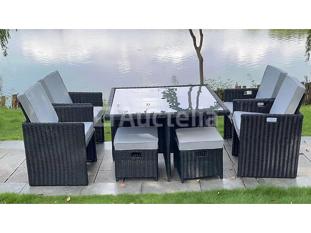 Diningset 9-delig Black wicker / witte kussens – foto 2 – kavel bij Auctelia, Tholen