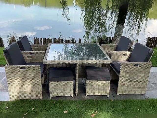 Diningset 9-delig Light grey wicker / zwarte kussens – foto 3 – kavel bij Auctelia, Tholen