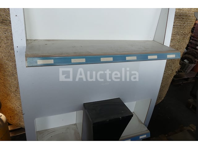 Display op wielen – foto 3 – kavel bij Auctelia, Fauvillers
