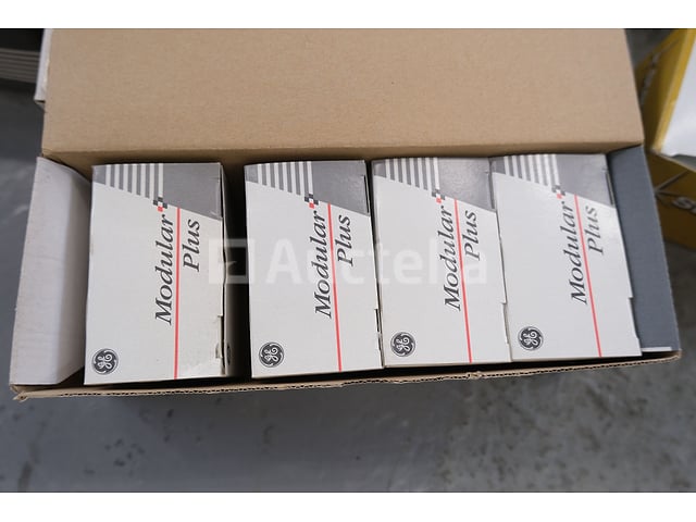 Diverse elektrische apparatuur set – foto 2 – kavel bij Auctelia, Braine-l'Alleud