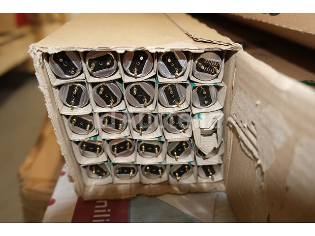 Diverse elektrische apparatuur set – foto 8 – kavel bij Auctelia, Braine-l'Alleud