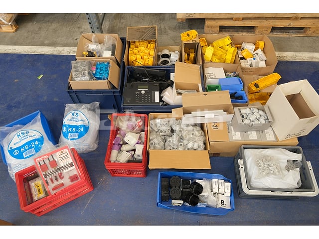 Diverse elektrische apparatuur set – kavel bij Auctelia, Braine-l'Alleud