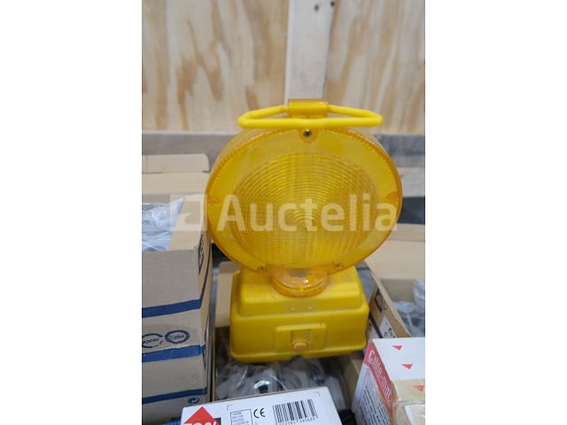 Diverse elektrische apparatuur set – foto 8 – kavel bij Auctelia, Braine-l'Alleud