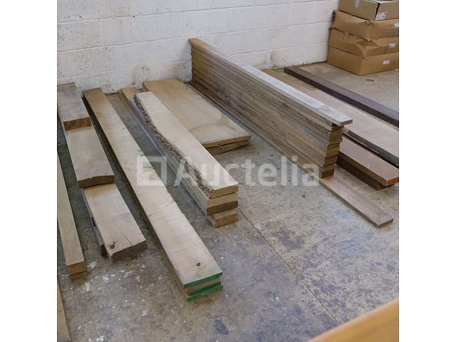 Diverse gezaagde houten – foto 3 – kavel bij Auctelia, Sankt Vith