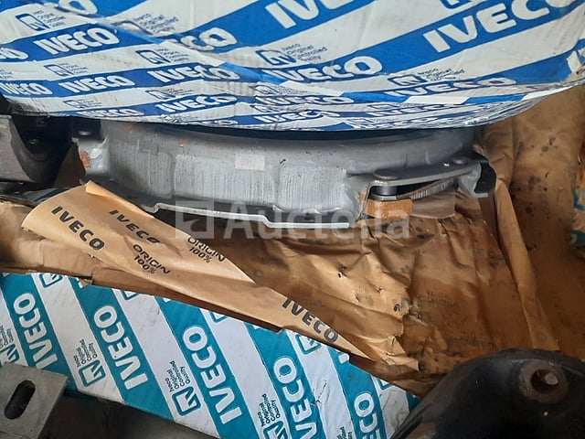 Diverse onderdelen voor Iveco vrachtwagens, bestelwagens (NIEUW) – foto 4 – kavel bij Auctelia, Nassogne