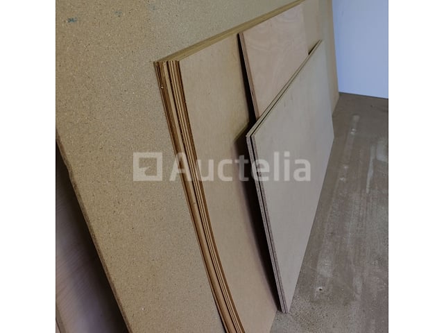 Diverse panelen – foto 5 – kavel bij Auctelia, Sankt Vith