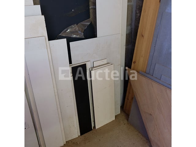 Diverse panelen en deuren – foto 4 – kavel bij Auctelia, Sankt Vith