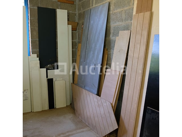 Diverse panelen en deuren – foto 5 – kavel bij Auctelia, Sankt Vith