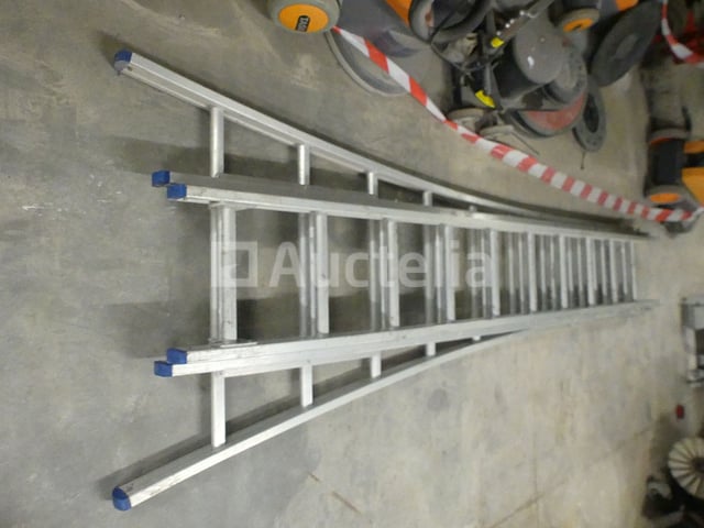 Drievoudige ladder 310 sporten – foto 4 – kavel bij Auctelia, Anderlecht