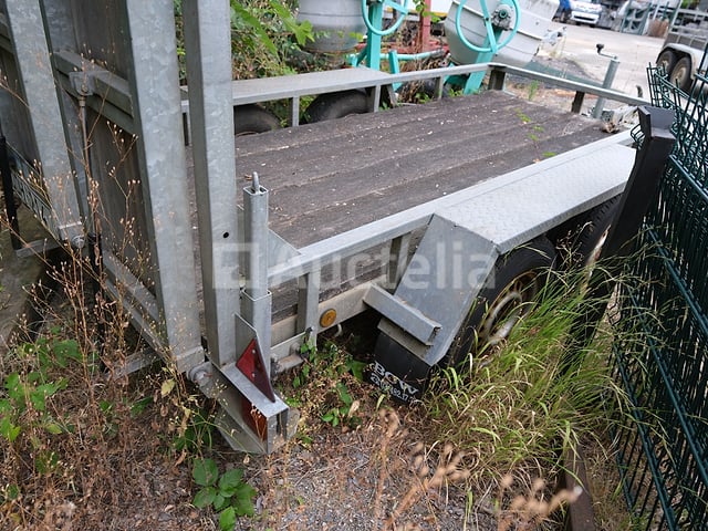 Dubbelassige platte oplegger BCW V4 13 27 – foto 5 – kavel bij Auctelia, Ottignies-Louvain-la-Neuve